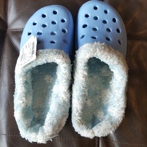 Crocs fleece lined